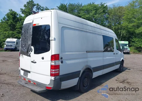 2015 Mercedes-Benz Sprinter 2500 High Roof z USA, uszkodzony, nr VIN WD3PE8CC9FP140031